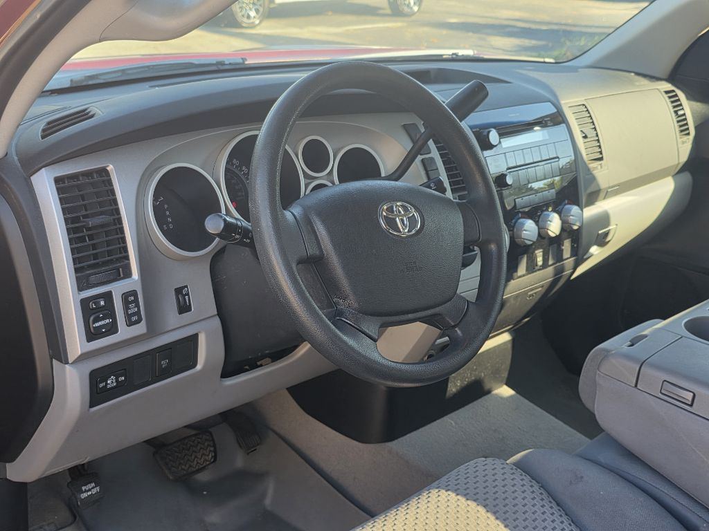 Photo 10 of this TOYOTA TUNDRA