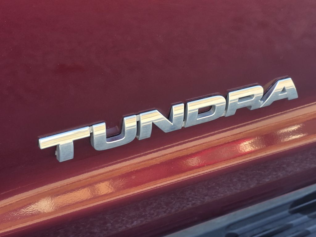 Photo 22 of this TOYOTA TUNDRA