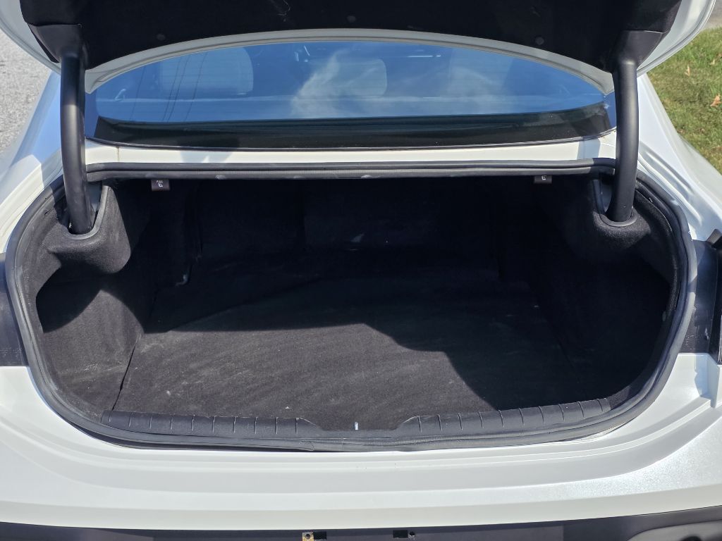 Photo 16 of this HYUNDAI SONATA