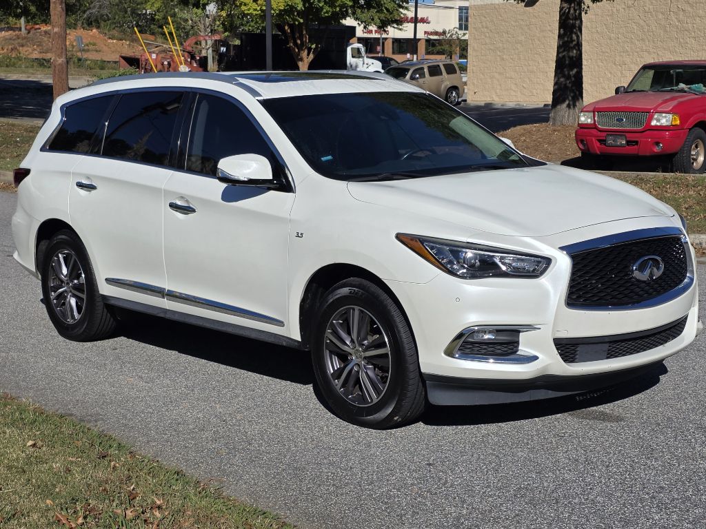 Photo 7 of this INFINITI QX60