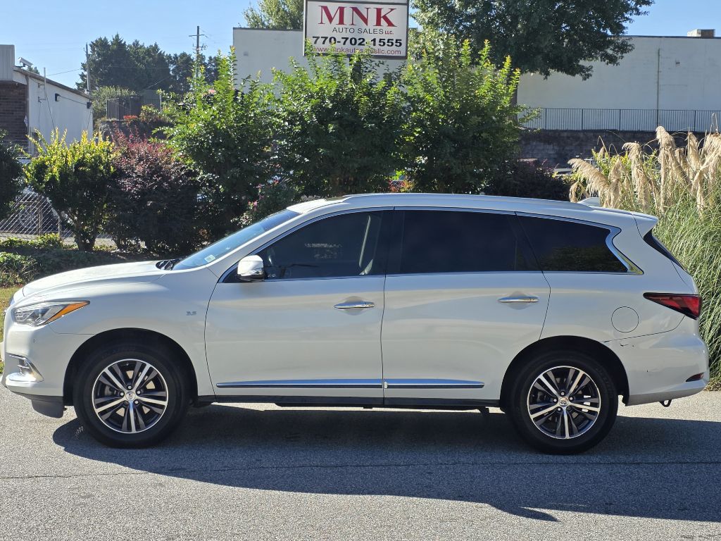 Photo 2 of this INFINITI QX60