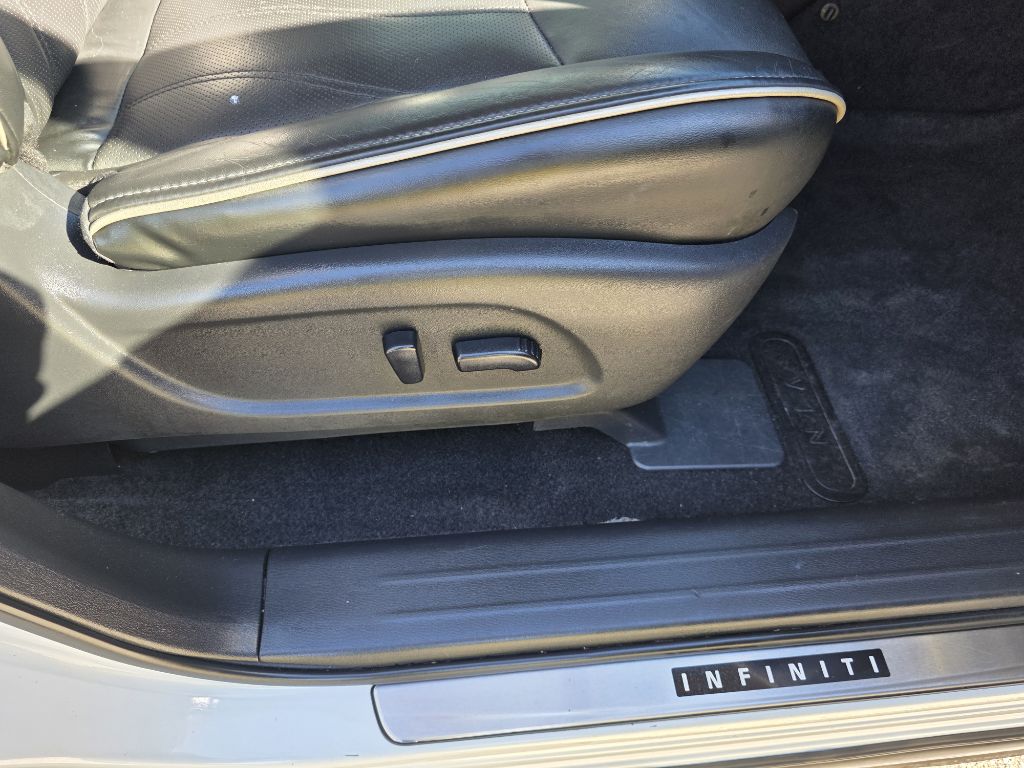 Photo 23 of this INFINITI QX60