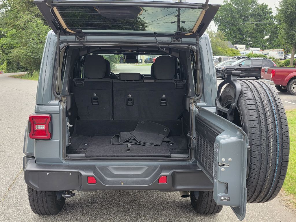 Photo 15 of this JEEP WRANGLER