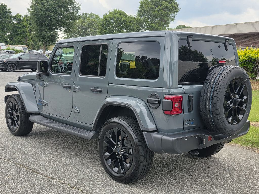 Photo 3 of this JEEP WRANGLER