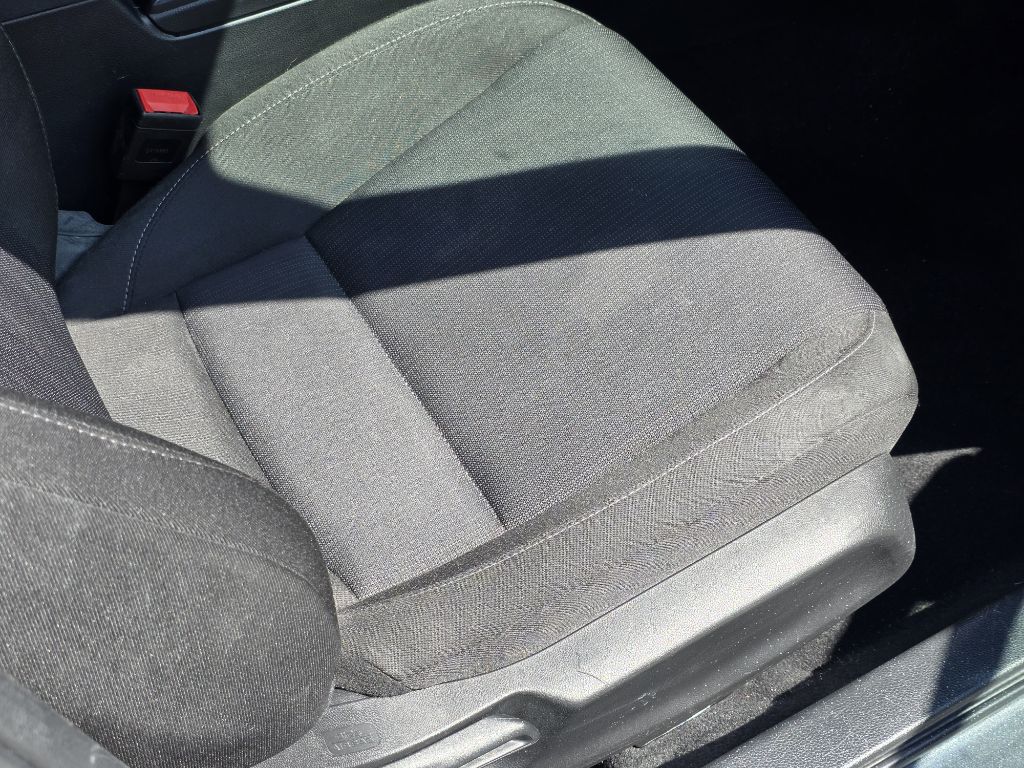 Photo 19 of this HONDA CIVIC