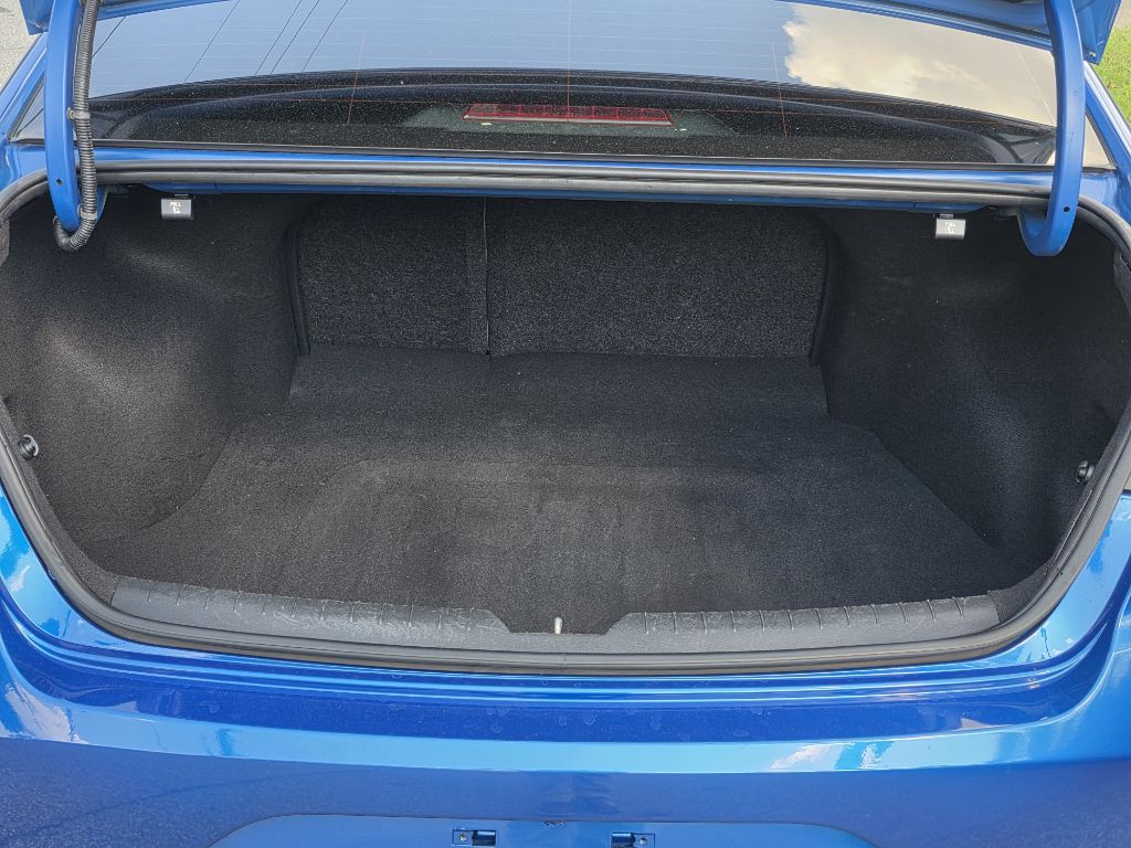 Photo 16 of this HYUNDAI SONATA