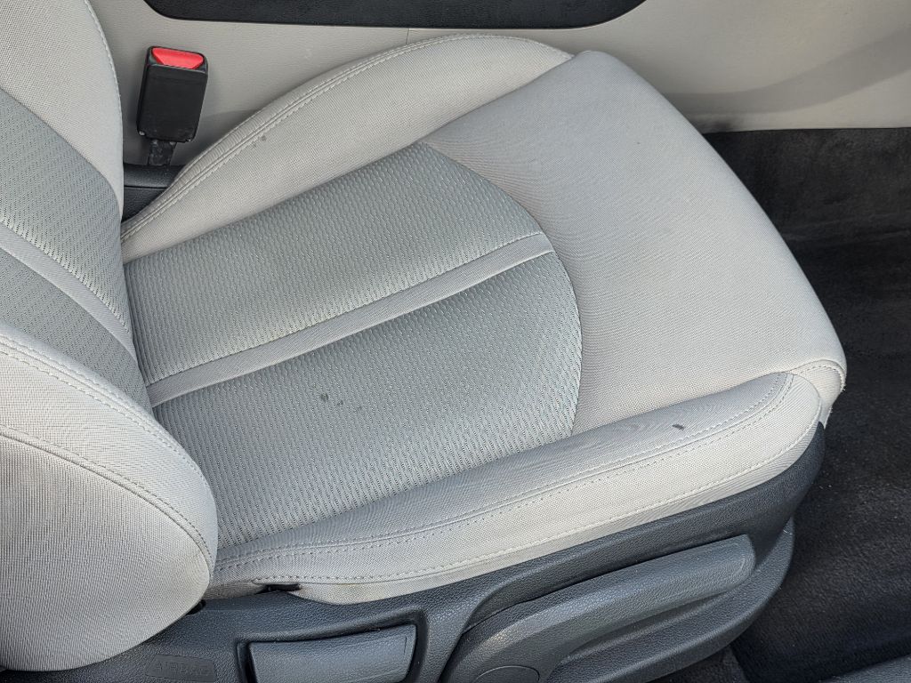 Photo 20 of this HYUNDAI SONATA