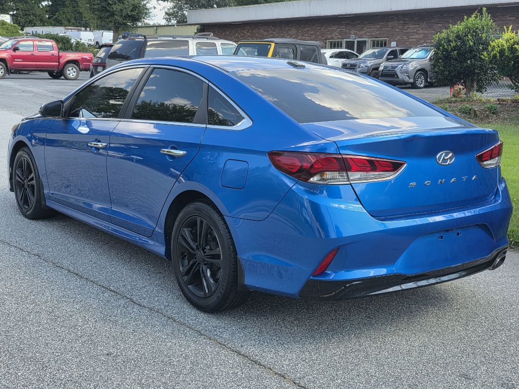 Photo 3 of this HYUNDAI SONATA
