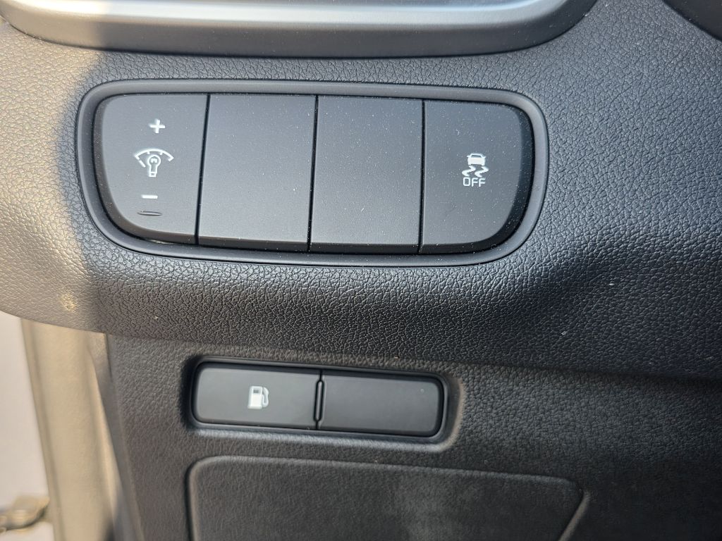 Photo 25 of this KIA SORENTO