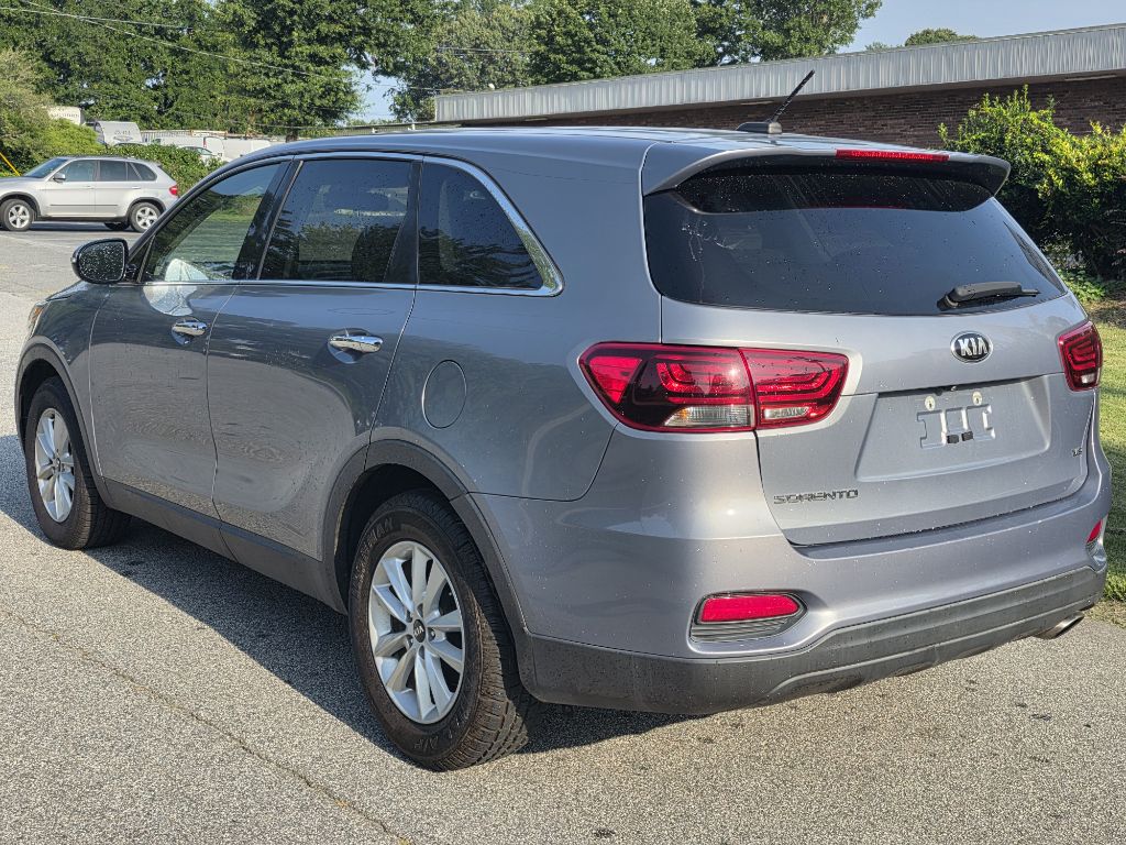 Photo 3 of this KIA SORENTO