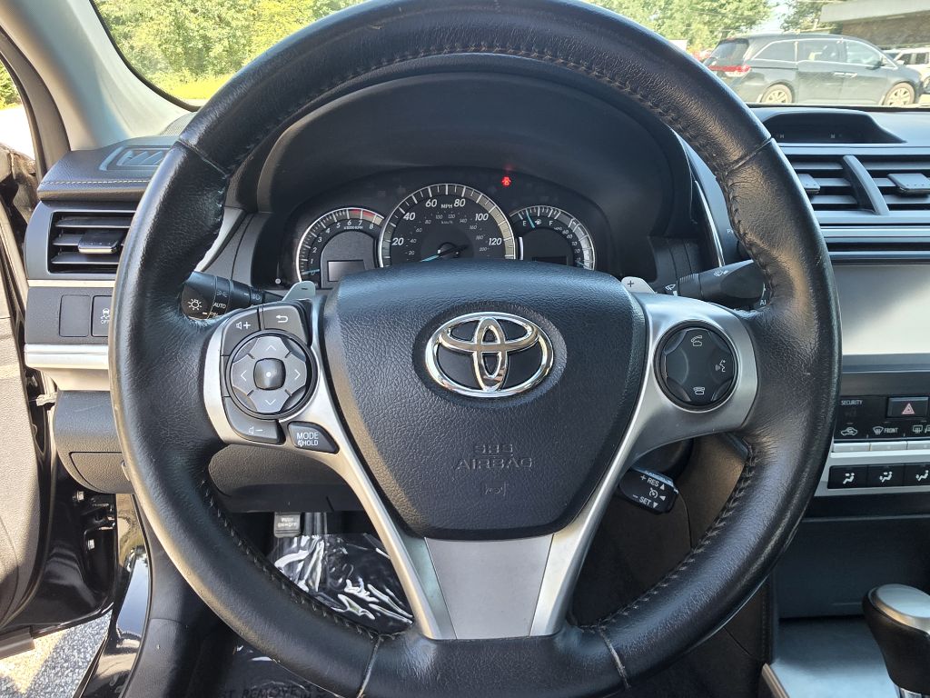 Photo 26 of this TOYOTA CAMRY