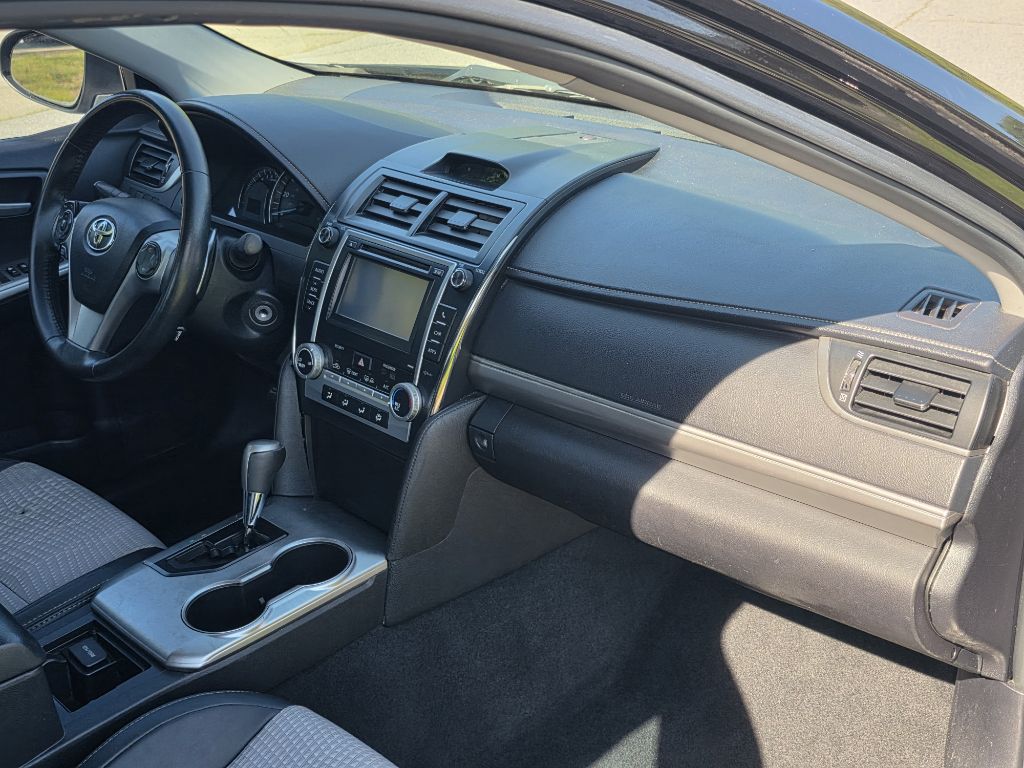 Photo 21 of this TOYOTA CAMRY