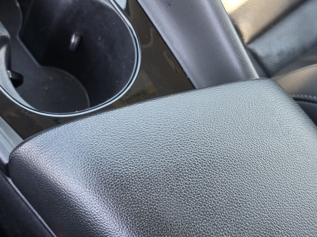 Photo 33 of this HYUNDAI ELANTRA