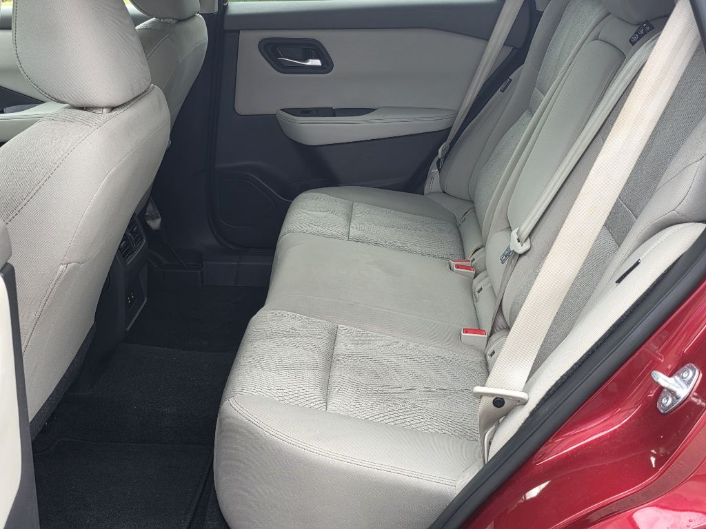 Photo 15 of this NISSAN ROGUE
