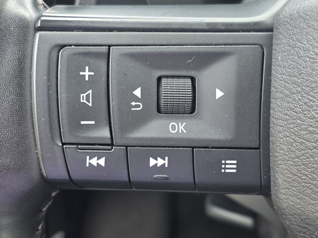 Photo 25 of this NISSAN ROGUE