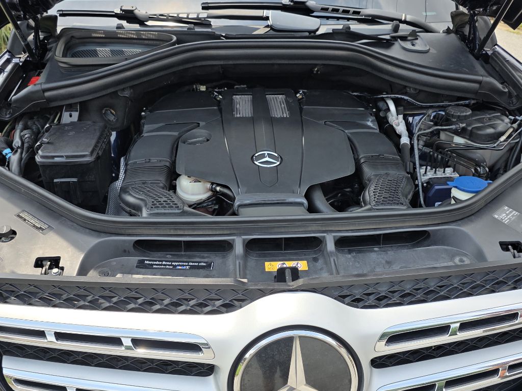 Photo 24 of this MERCEDES-BENZ GLS