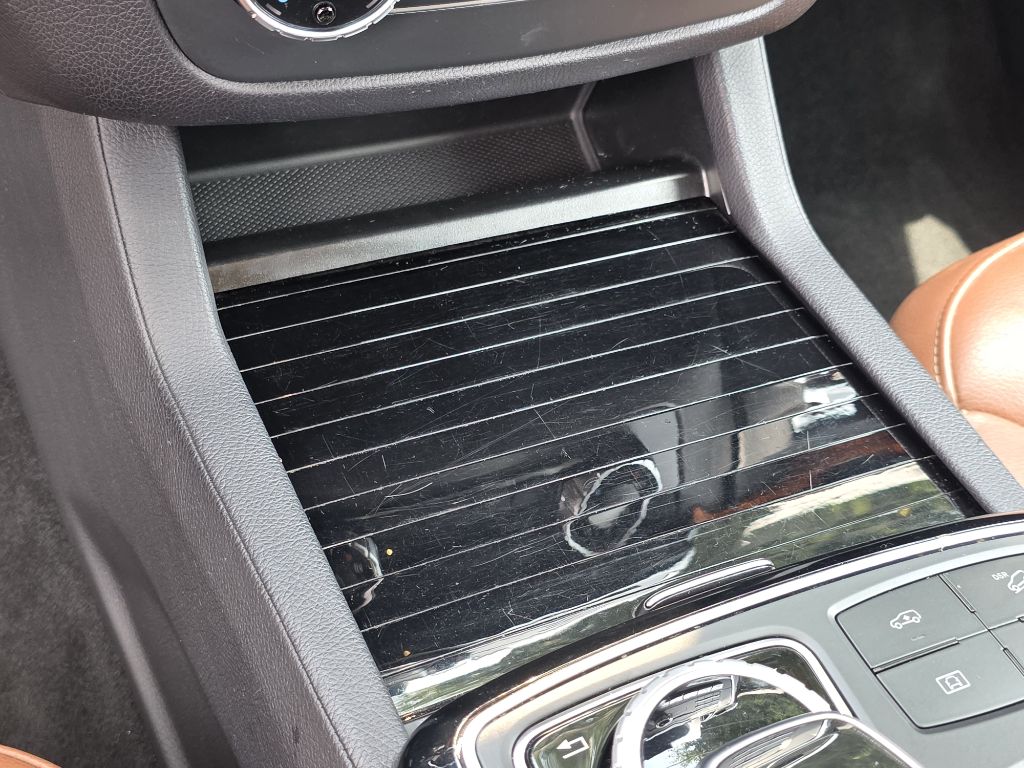 Photo 32 of this MERCEDES-BENZ GLS