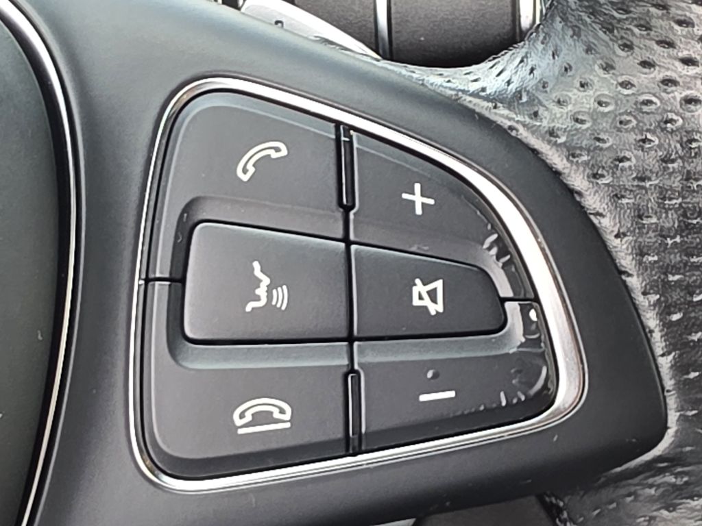 Photo 28 of this MERCEDES-BENZ GLS