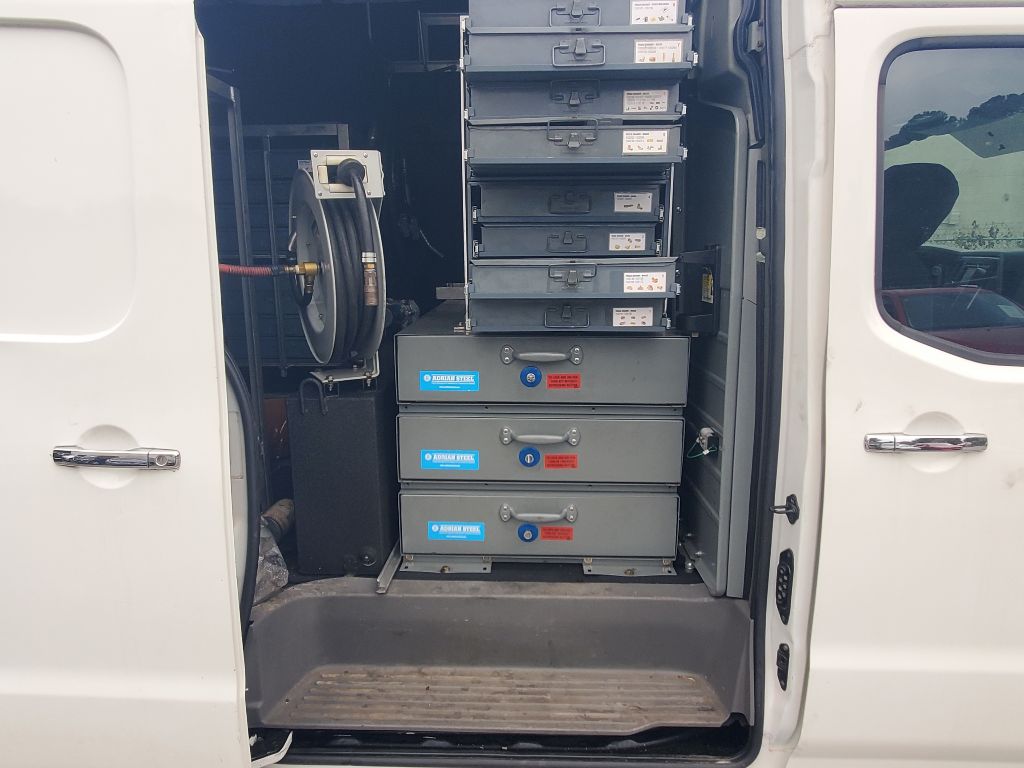 Photo 19 of this NISSAN NV