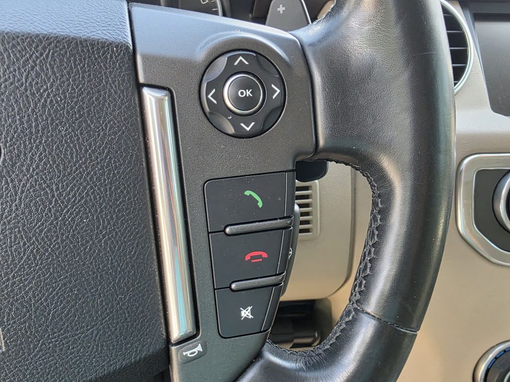 Photo 29 of this LAND ROVER LR4