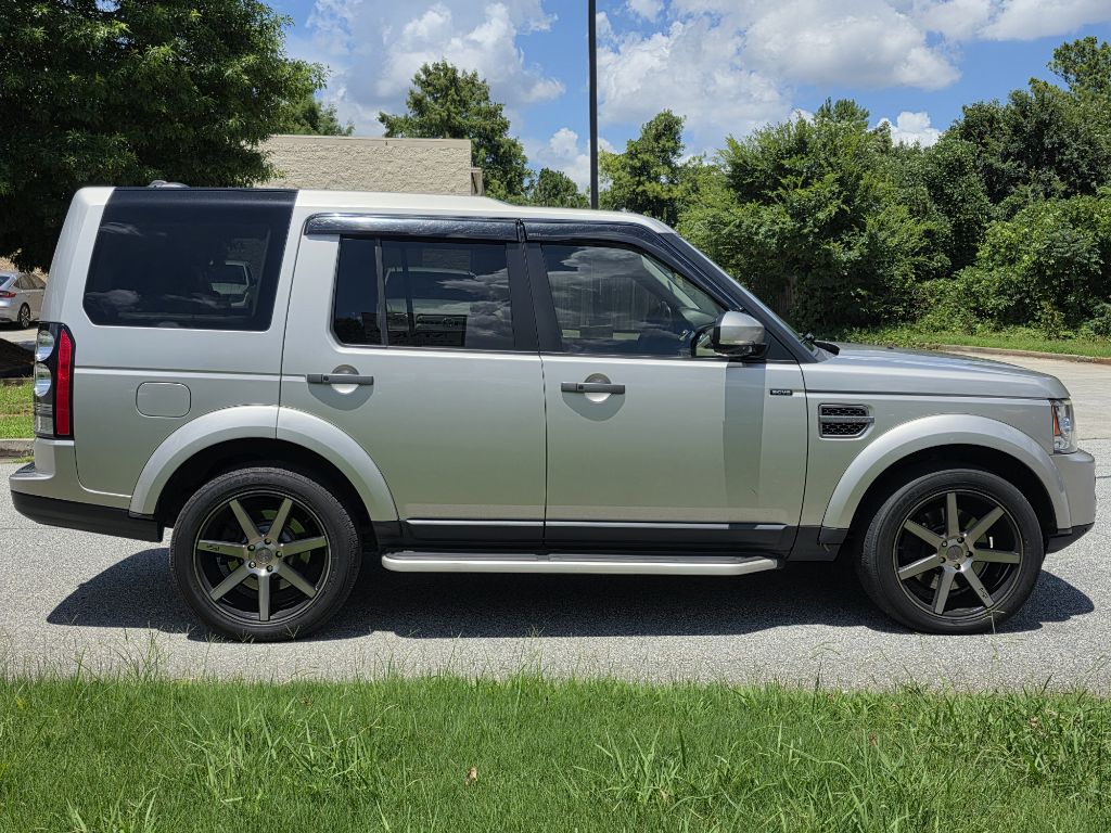 Photo 6 of this LAND ROVER LR4