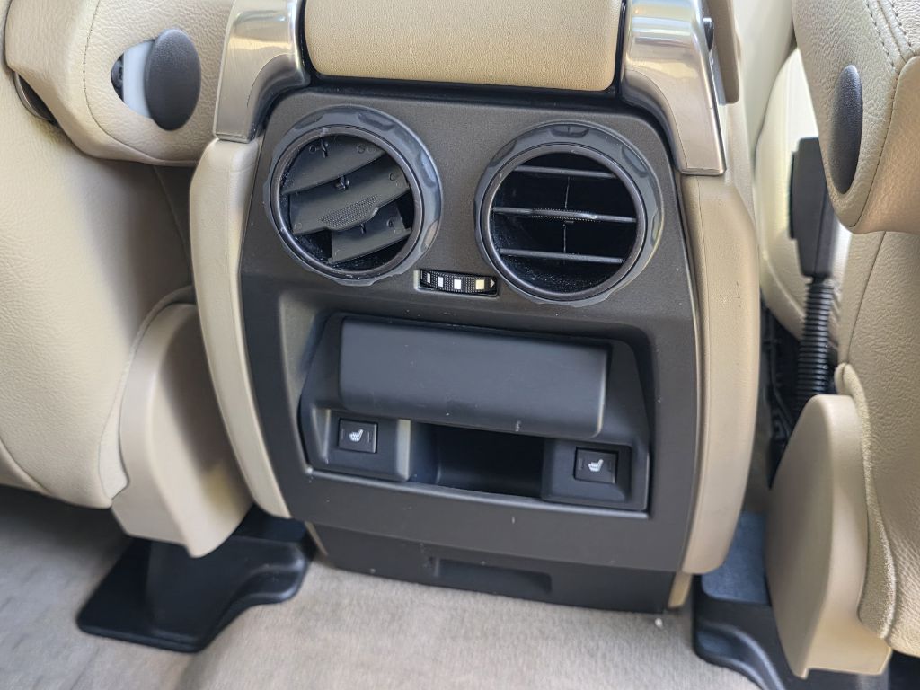 Photo 20 of this LAND ROVER LR4