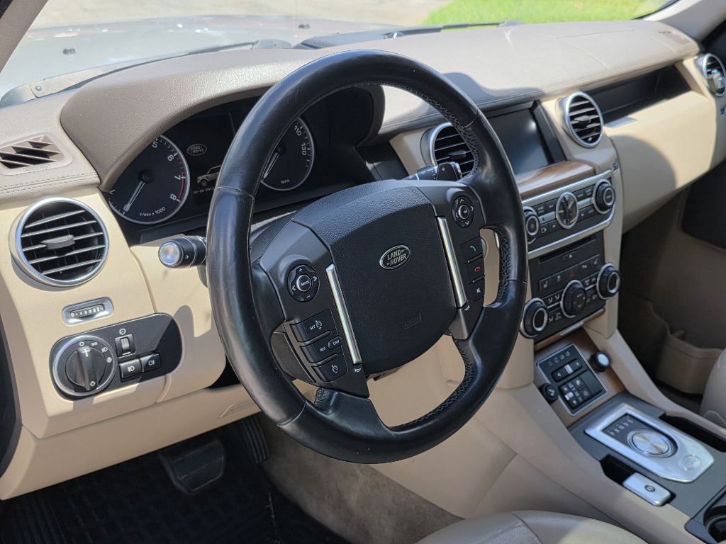 Photo 13 of this LAND ROVER LR4