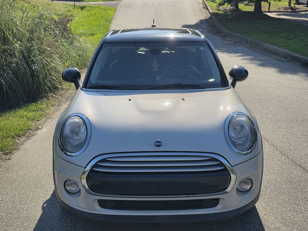 Photo 8 of this MINI COOPER