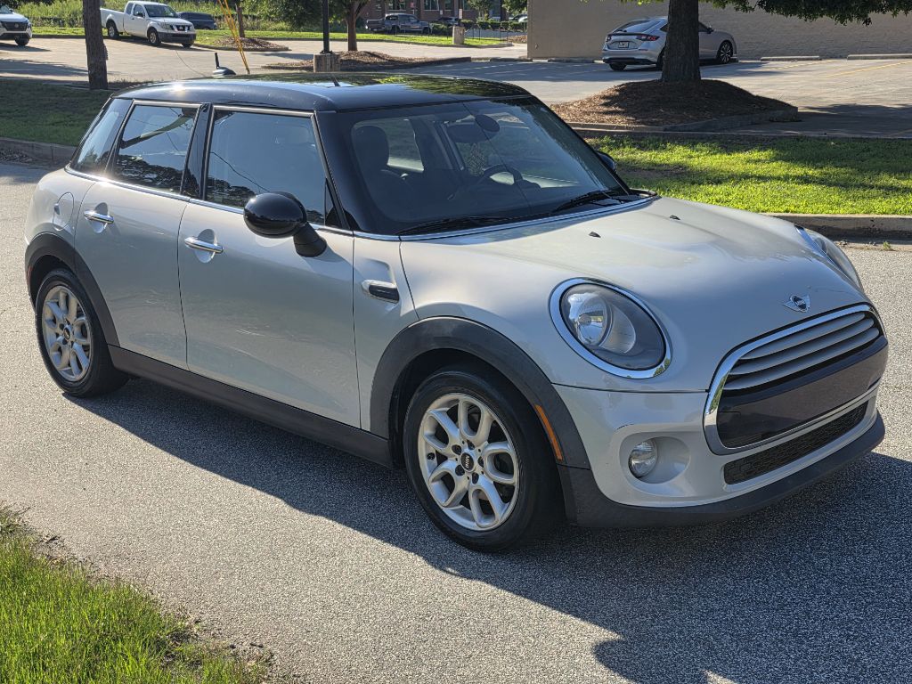 Photo 7 of this MINI COOPER
