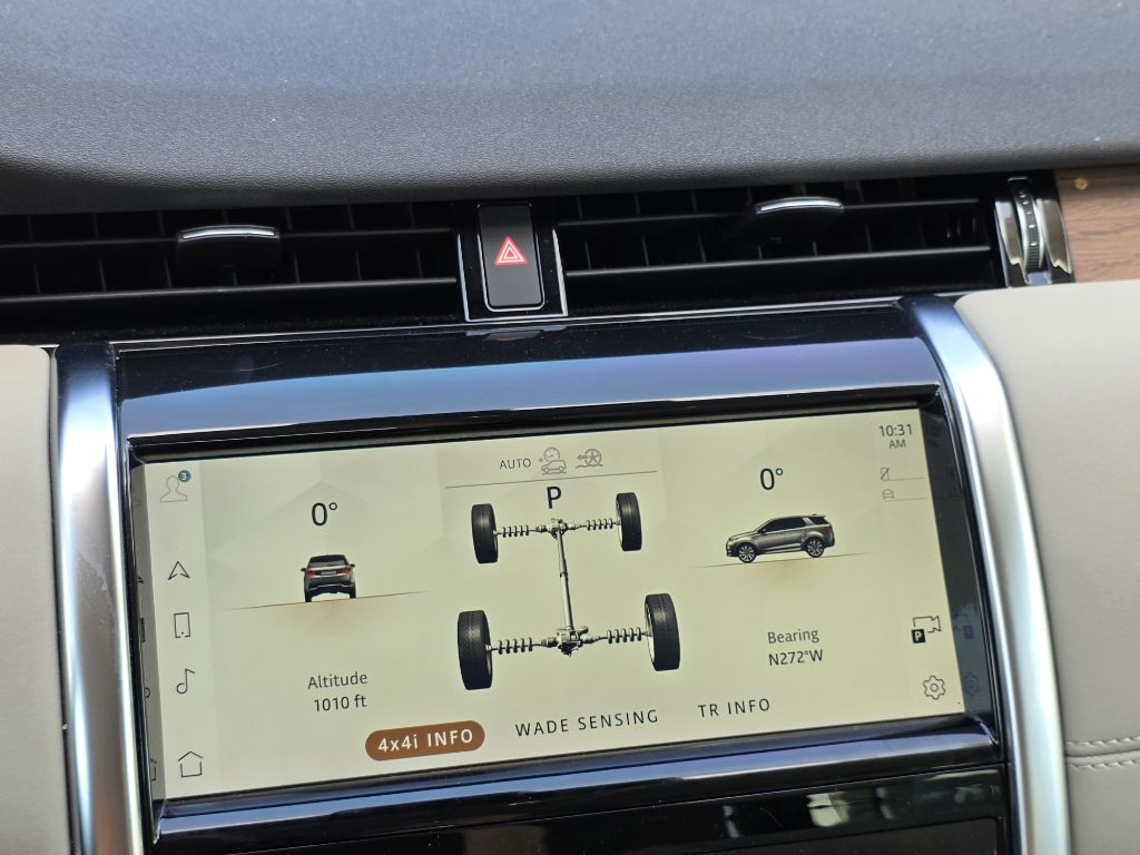Photo 39 of this LAND ROVER DISCOVERY SPORT