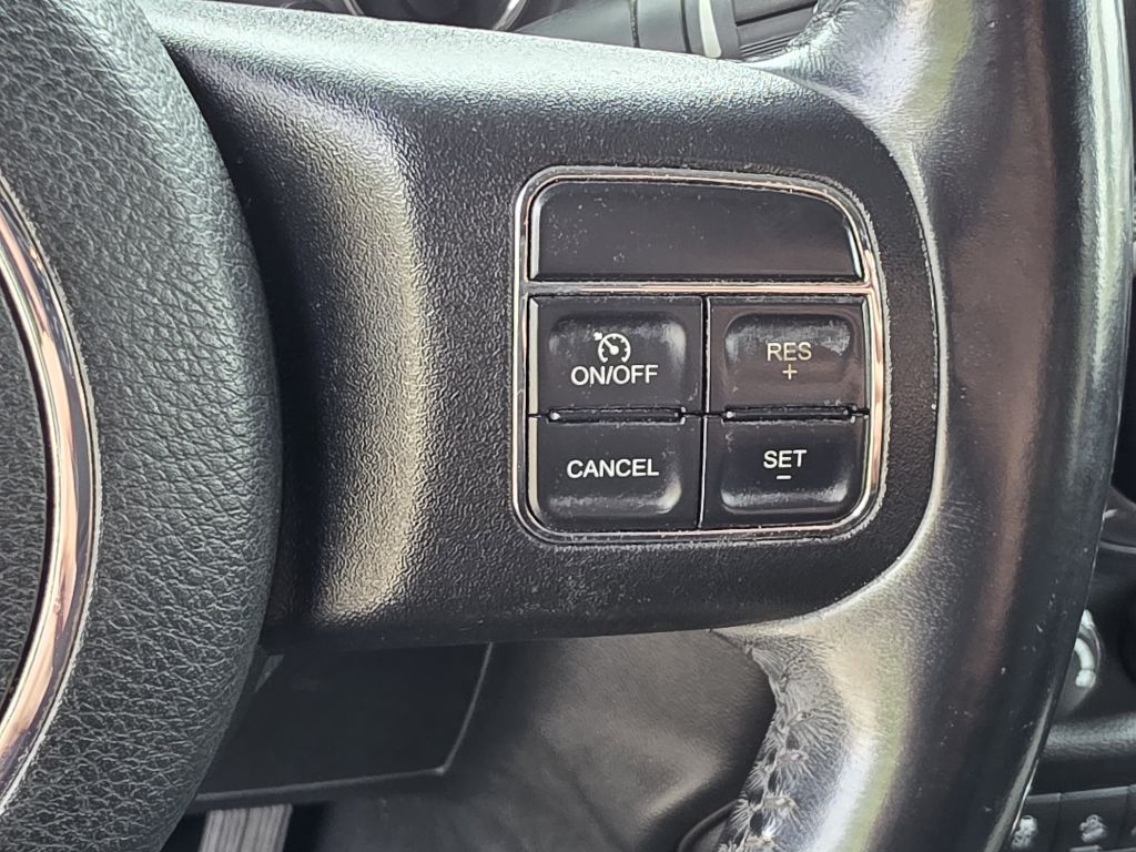 Photo 24 of this JEEP WRANGLER UNLIMI