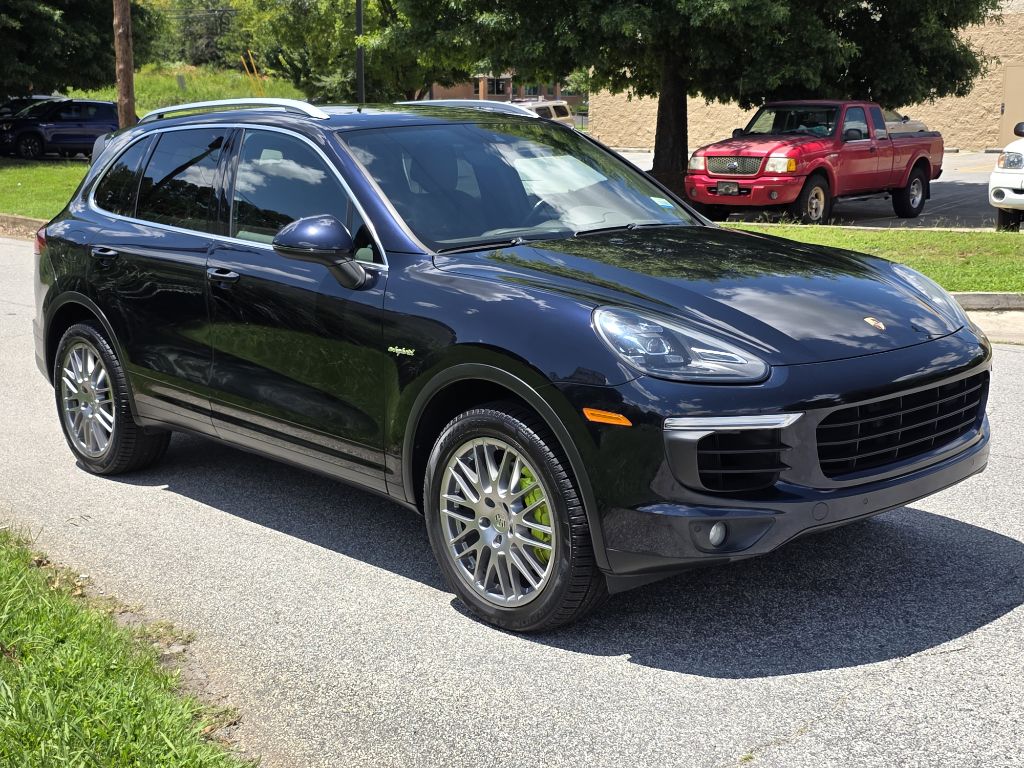 Photo 7 of this PORSCHE CAYENNE
