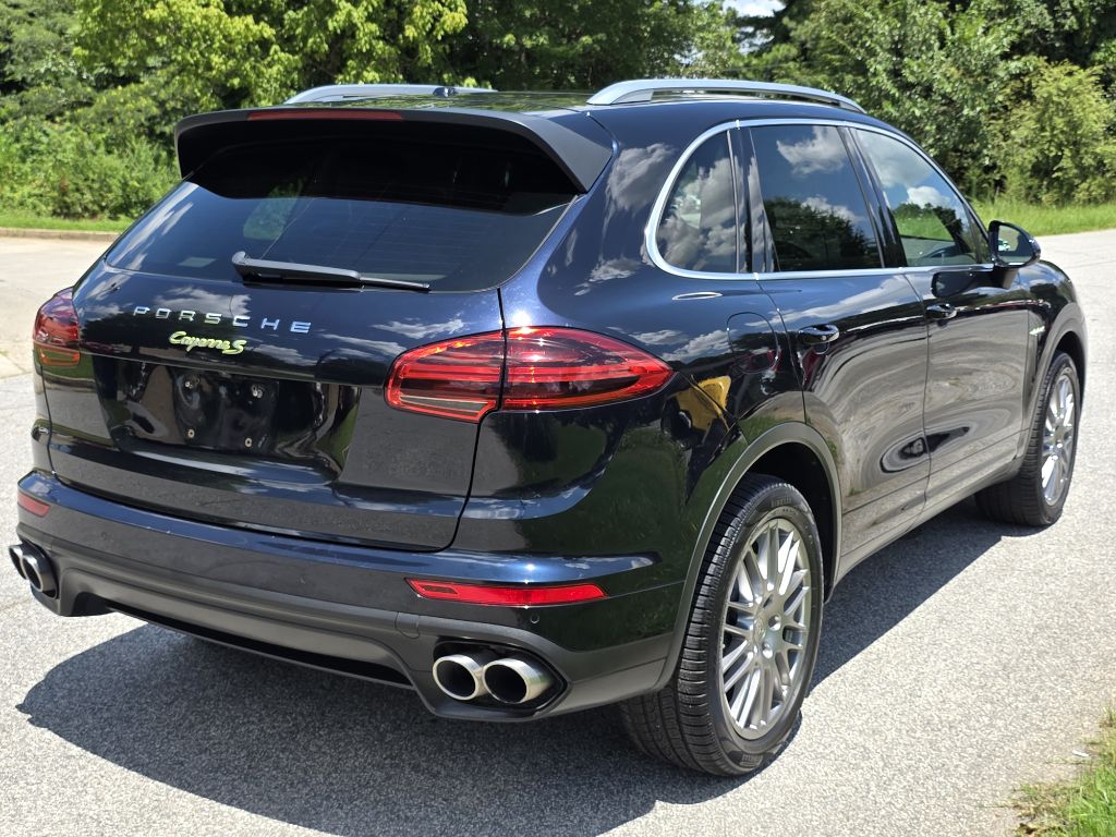 Photo 5 of this PORSCHE CAYENNE