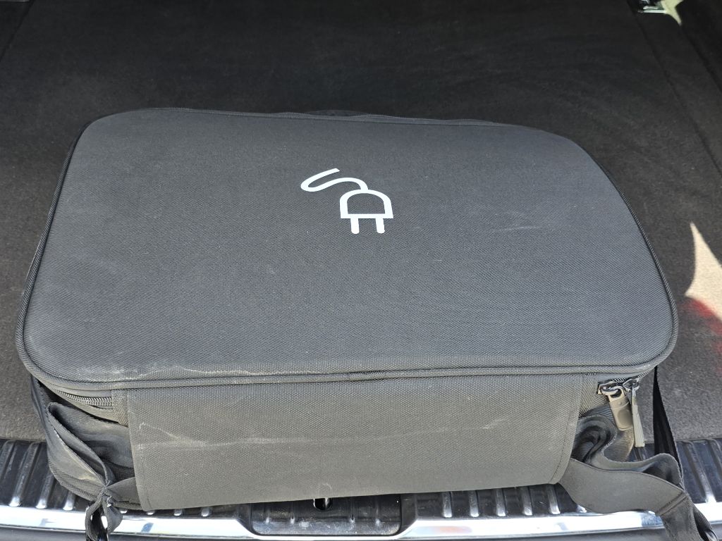 Photo 18 of this PORSCHE CAYENNE