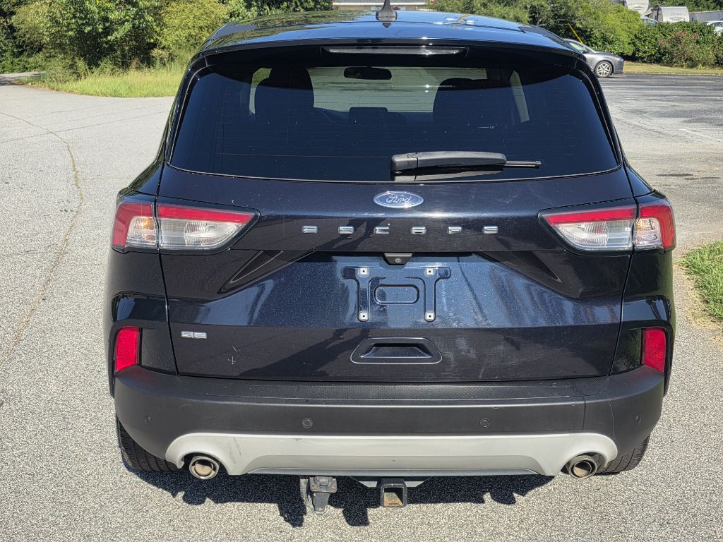 Photo 4 of this FORD ESCAPE