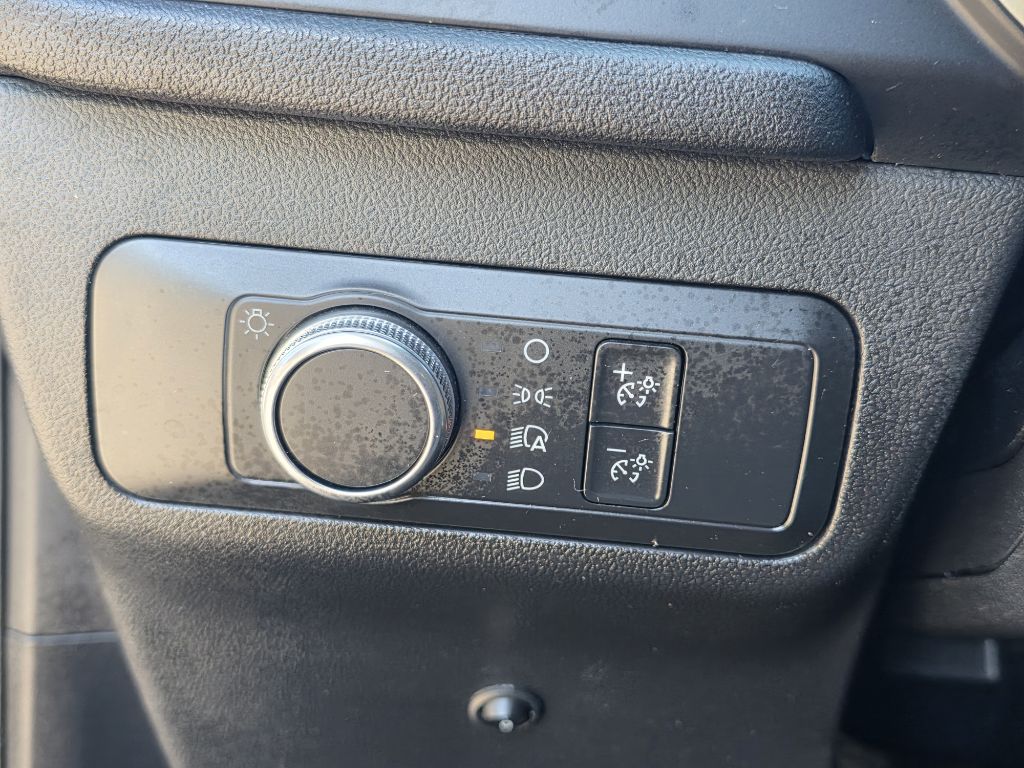 Photo 24 of this FORD ESCAPE