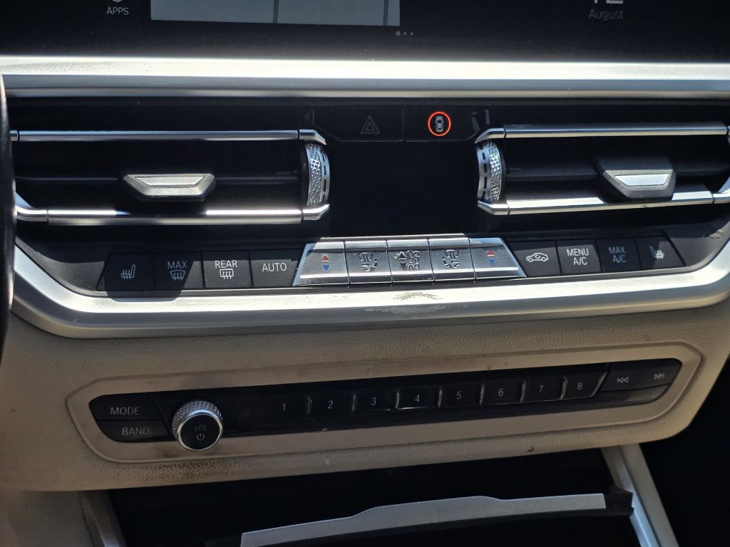 Photo 30 of this BMW 330I