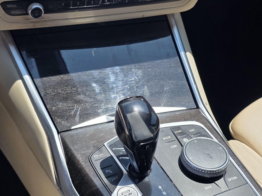 Photo 32 of this BMW 330I