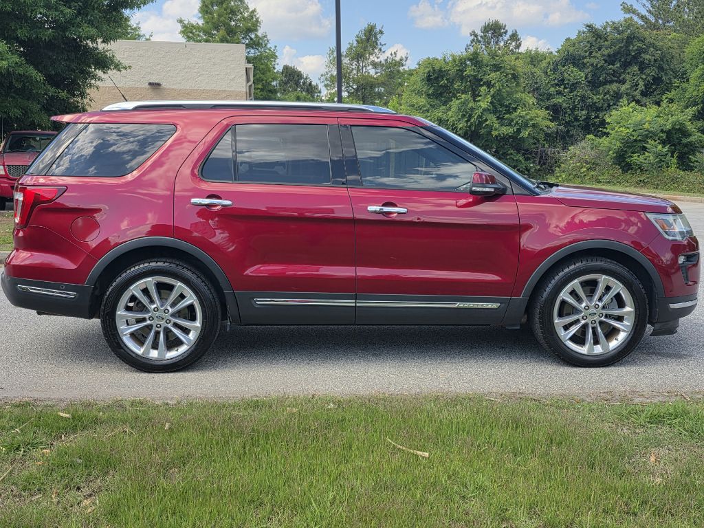 Photo 6 of this FORD EXPLORER