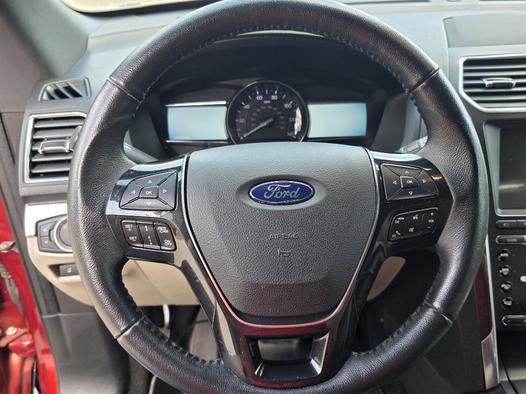 Photo 30 of this FORD EXPLORER