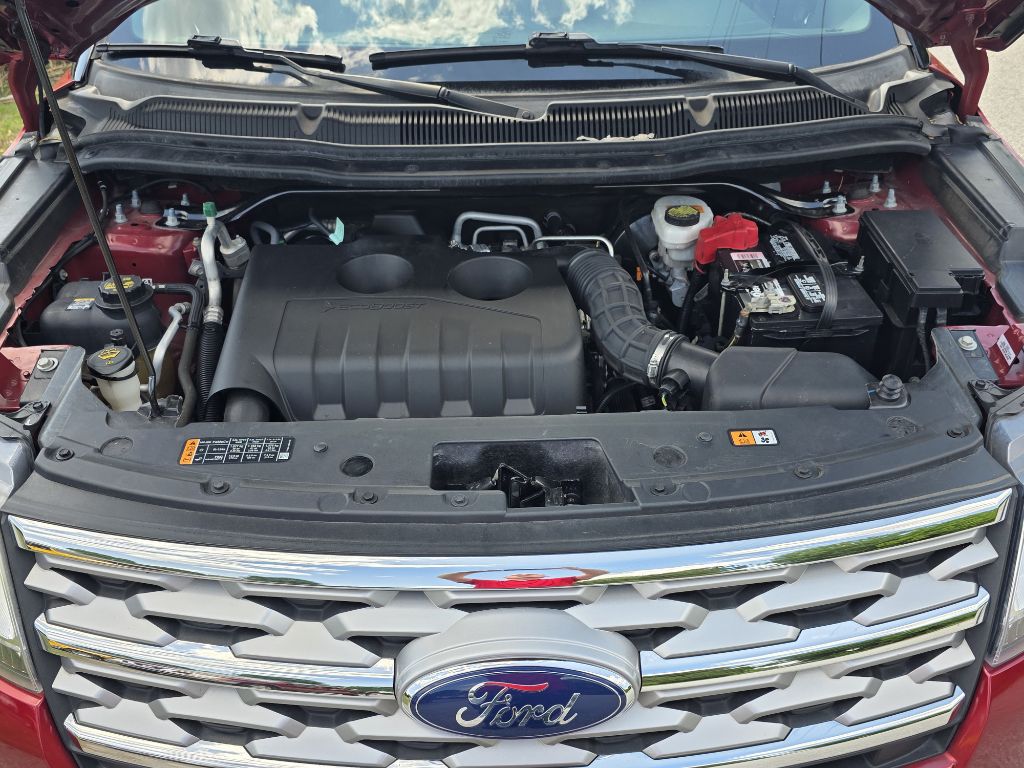 Photo 29 of this FORD EXPLORER