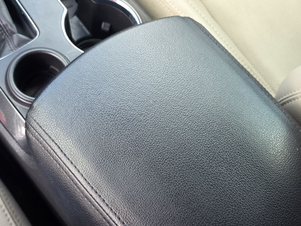 Photo 37 of this FORD EXPLORER