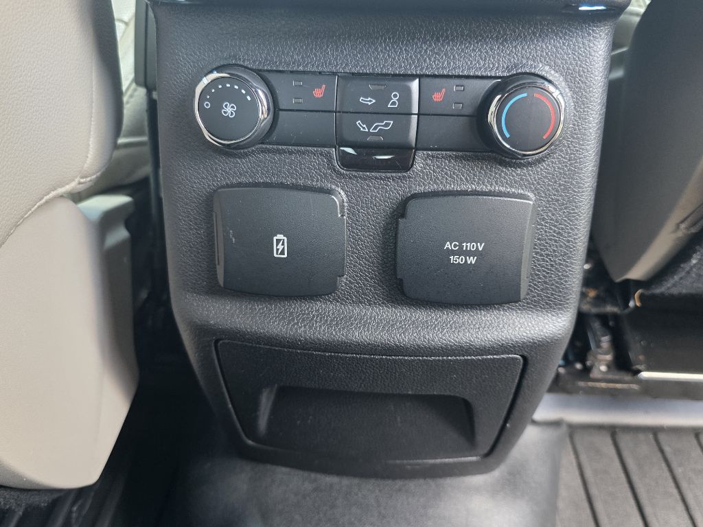 Photo 23 of this FORD EXPLORER