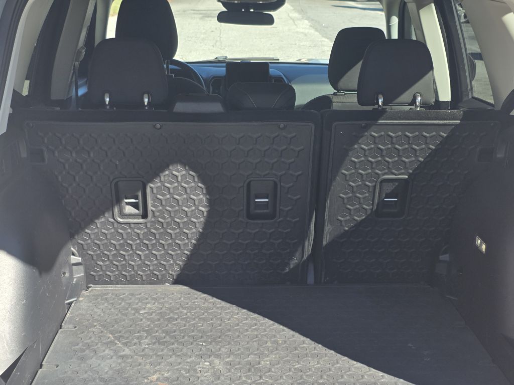 Photo 16 of this FORD BRONCO SPORT