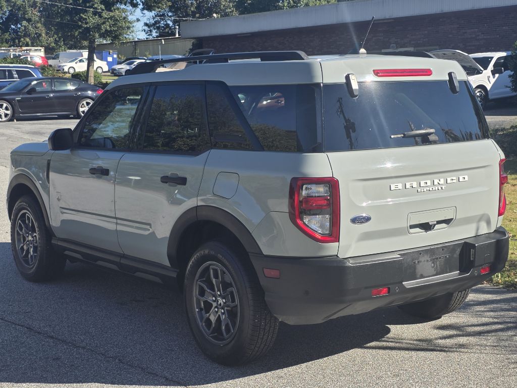 Photo 3 of this FORD BRONCO SPORT