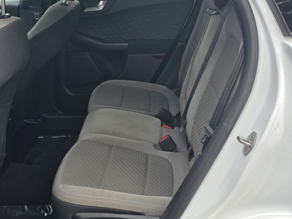 Photo 14 of this FORD ESCAPE