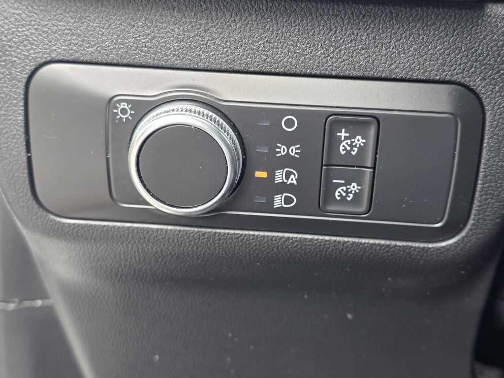 Photo 23 of this FORD ESCAPE