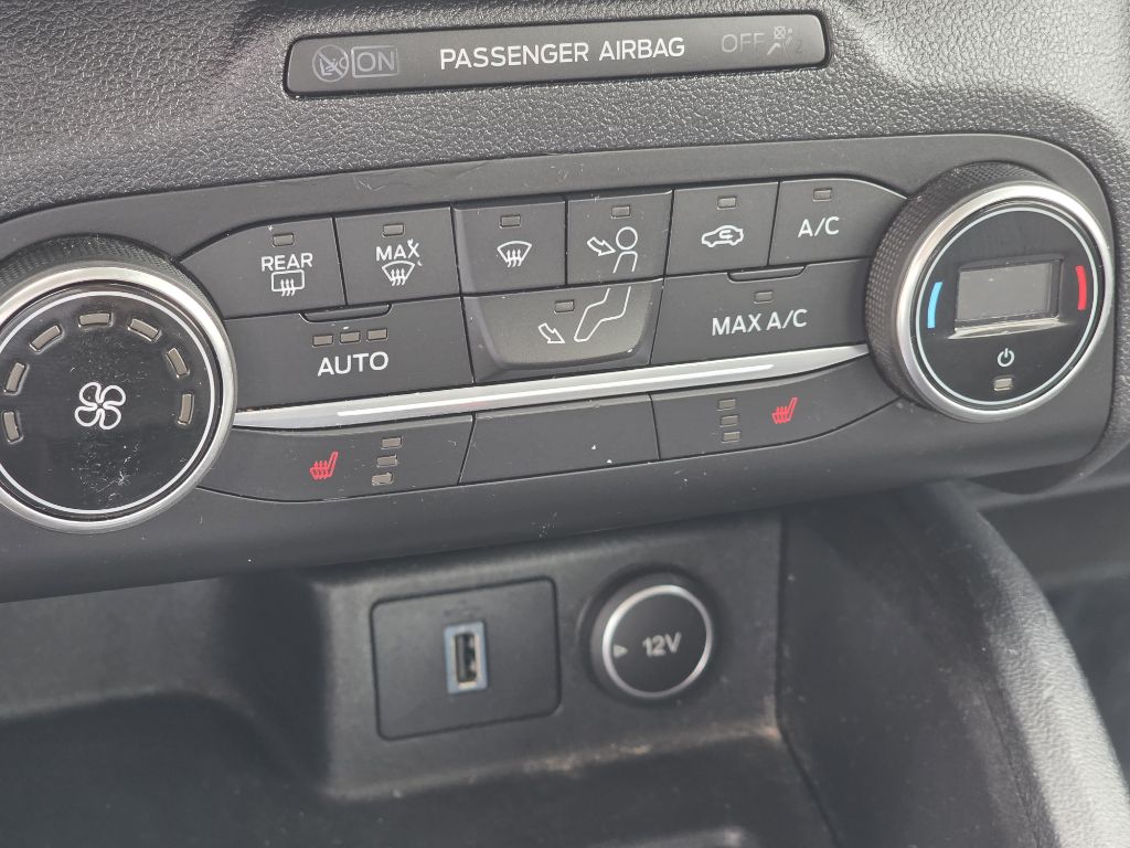 Photo 29 of this FORD ESCAPE