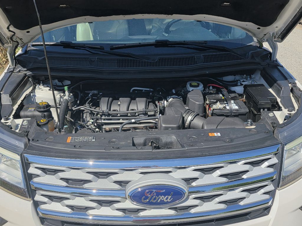 Photo 27 of this FORD EXPLORER