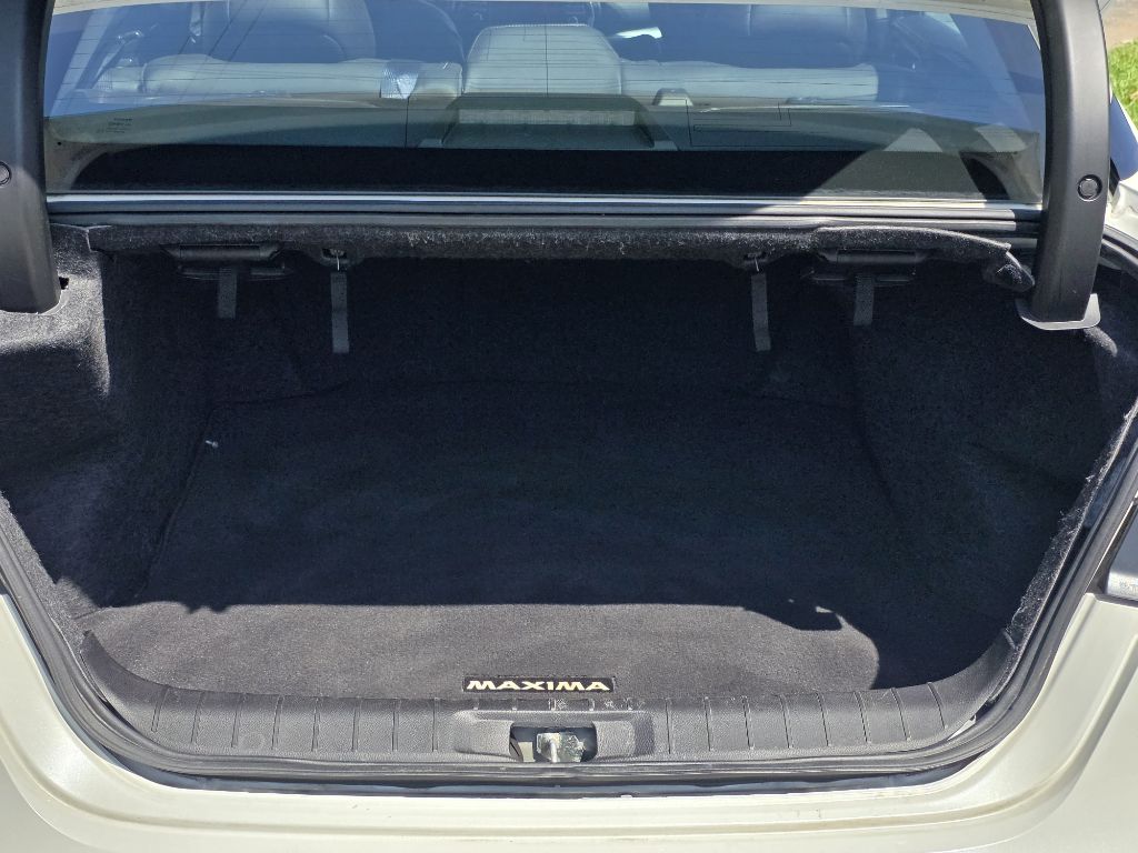 Photo 16 of this NISSAN MAXIMA